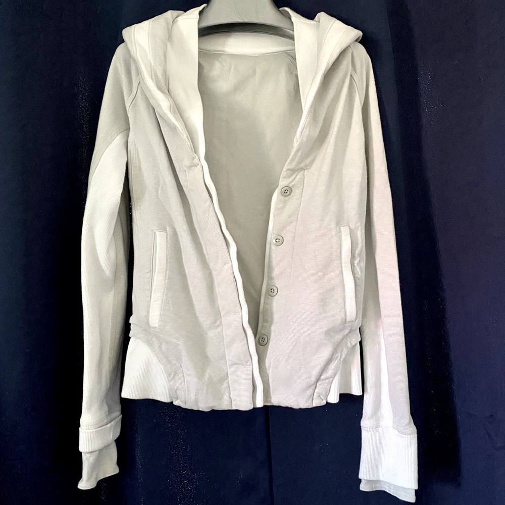 Lululemon Athletic women’s gray and white …